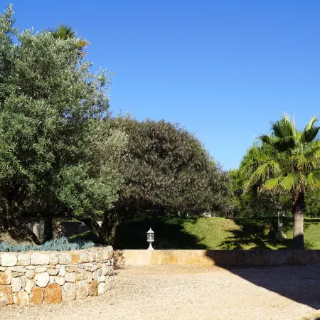 Wonderful finca with a large pool and barbecue kitchen near Es Trenc!