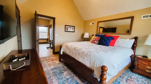 Life Is an Adventure! Lake & Mountain View, Private Hot Tub, Game Room