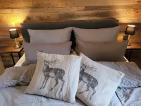 Quiet and modern vacation apartment in a peaceful location on the edge of the Alps فنادق في Hausham