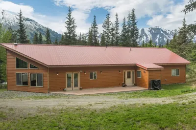 Our Corner of Heaven: Spotless, High-end, Affordable Family & Group Living