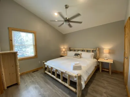 #1 Cabin~Walk to Wisp! Lake Access & Dock! Hot Tub~Game Room~Fire Pit & Dogs OK!