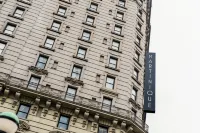 Martinique New York on Broadway, Curio Collection by Hilton Hôtels à : Gramercy