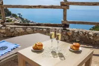 Villa Salice with private hot tub and solarium