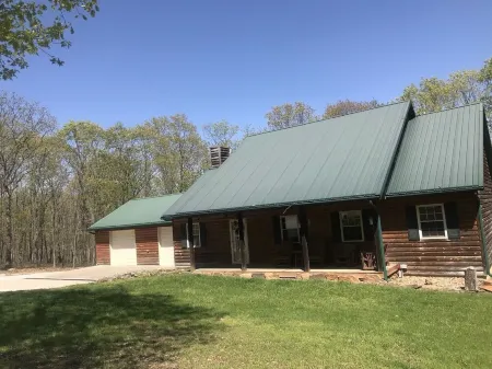 Truman Lake Vacation Home on 10 Acres, Borders Public Ground