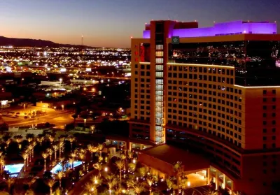 LUXURY 4 bdrm Presidential Penthouse Suite@Wyndham Hotel a 