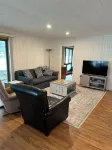 Charming 2-bedroom cottage in marvelous Cheboygan with WiFi, AC