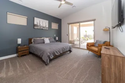 Mesquite Retreat with great patio, pool, and putting green!