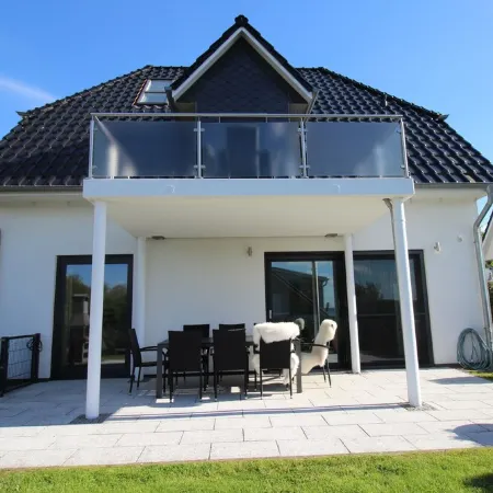 Casa Fortuna Comfort mit Seeblick, Whirlpool, Sauna und Eingezäuntem Garten