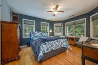 Lake Lure Home Wrap Porch Rec Room - Apple Valley + Rumbling Bald Amenities