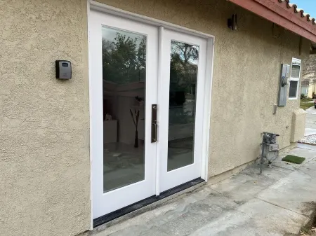 Bright Modern Apartment