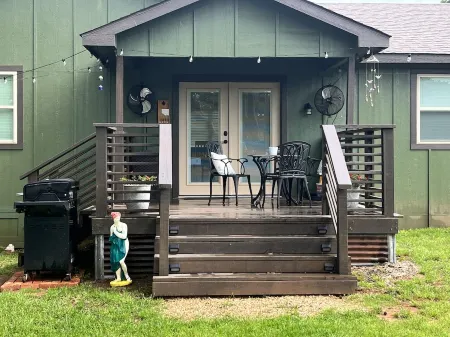 Green House on Texoma, Sandy Beach/Boat Ramp