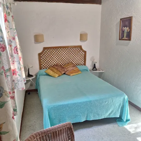 Petite Maison en rez de Chaussée Indépendante et Calme Dans Proptiété Sécurisée