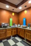 Hampton Inn Waterville - breakfast