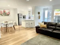 Great Location - 5 mins to beach, Shops, Cafes & Restaurants