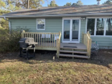Cozy cottage on the Chesapeake Bay Hotels in Mathews County