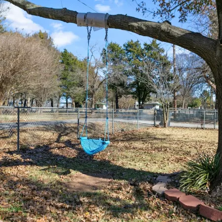 Remodeled Lake Texoma Beach Themed House Walking Distance to Neighborhood Beach