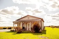 Holland Country Cottage is located in the Golden Triangle! - 3-Star