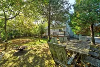 Steps to the beach!  Relax and Enjoy! Hotels near Miss Amelia's Cottage and Roy Lester Carriage Museum