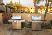 Fall Special. Amazing Ocean View, Quiet Complex Two Bedroom, King Bed, Private.