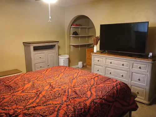 Desert Oasis of Tucson. Charming 3-bedroom home w/ gazebo and swimming pool