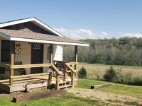 Sweeton Creek cozy cabin just minutes from Lake Norfork Hotels in Ozark County