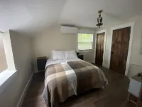 Beautiful Cottage With Water Access and Kayaks!