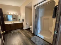 Apple Valley Lake, Pools and Beaches! Guest passes available for a fee! Hotels in Howard Township