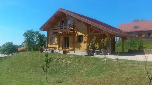 Authentic chalet in the heart of the lake region and close to ski resorts Hotels in Bonlieu