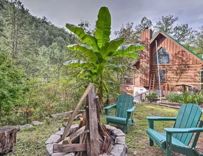 Fun & Relaxation: Views, Private Hot Tub, Resort Amenities, & More! Hotels near Bears Valley Antiques