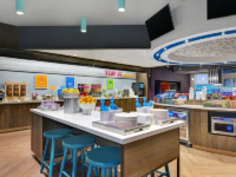 Tru by Hilton Springfield Downtown Hotels in Springfield