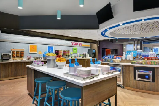 Tru by Hilton Springfield Downtown