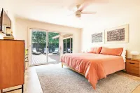 Pool Paradise: Mid Mod Lux Oasis in Quiet Central Location - Pet Friendly! Hotels in 
