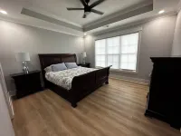 Modern 3 BR home, interior lot near Lake Keowee, Clemson, Walhalla, Seneca.