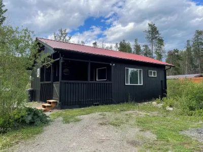 Glacier Peak - A cozy cabin minutes away from Glacier National Park Các khách sạn gần Siyeh Pass