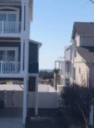 Coastal Distancing | Recently Updated | Under 5-min Walk to the Waves