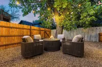 New Downtown Cottage