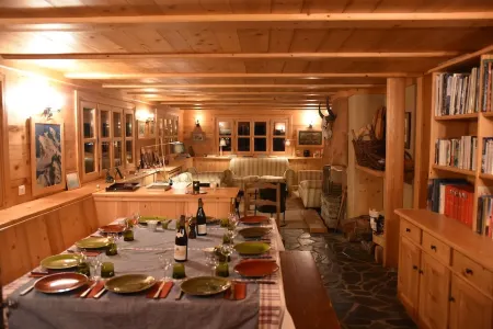 Chalet D'alpage Entièrement Exposé sud au Pied du Mont Blanc