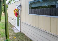 ELEGANT SEASHELL PRIVATE ROOM WITH PRIVATE ENTRY Hotels near Vero Beach Dog Park