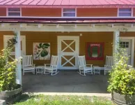 Bacchus Cottage at WIllow Creek Winery