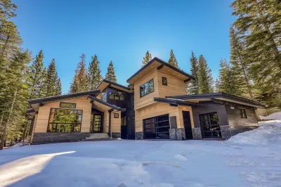 Modern Schaffer's Mill Home Minutes From Northstar & Downtown Hôtels à proximité de : Patton Beach