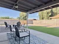 Comfy & Cozy *Pet Friendly* Downtown Gilbert Home