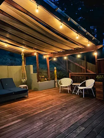 Cozy & Quiet 2 bdrm private Treehouse getaway with Amazing Views minutes from UO Отели рядом с достопримечательностью «Парк Хендрикс»