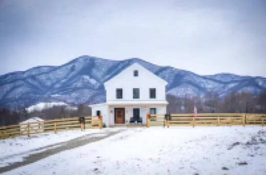 Stargazing on 12 Acres: Hot Tub 55" Fire Pit 마시스 밀 호텔