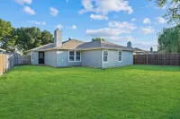 Recently Renovated Bright and Comfy 3BR 2BA, centrally located in West Mckinney