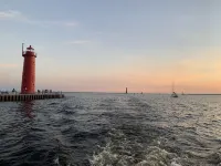 Pristine Two bedroom getaway near Lake Express Ferry & Lake Michigan