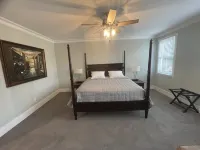 NEW 2024! LUXURY LAKEFRONT!Chef's Kitchen, Elevator, Firepit, Bar, Gameroom!