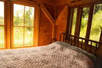 Coastal Maine Nature Retreat Cabin on Flower Farm