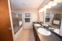 Marina Sunsets Overlooking Chesapeake's Pool