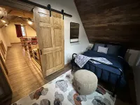 Parsons Riverside Retreat: Steps away from a rolling mountain stream and trails Các khách sạn ở Parsons