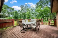 Lakefront, Fishing, Fun & Games, BBQ, WIFI
